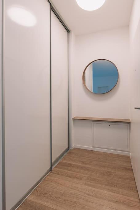 Stylish Apartment Retreat Bratislava Luaran gambar